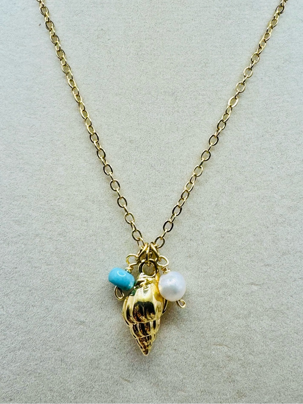 MAYAMAR Conch Shell Necklace NEW